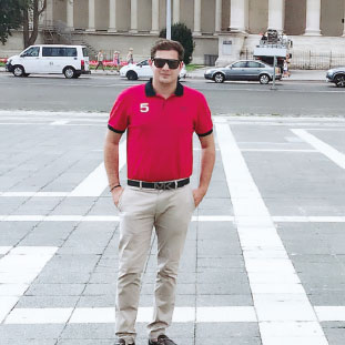 Harshit Kakkar,CEO Harshit Kakkar,CEO