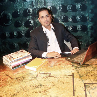 Chetan Narain, President & CEO,SanjeetNarain, Managing Director Chetan Narain, President & CEO,SanjeetNarain, Managing Director