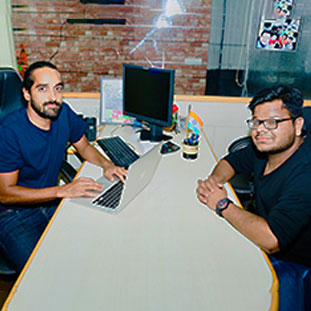 (L-R) Satyan Choski, CEO,Nishant Trivedi, Vice President (L-R) Satyan Choski, CEO,Nishant Trivedi, Vice President