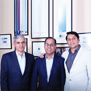 Jei Narayanan, COO, Manoj Sundareswaran, EVP- Delivery,& Harikrishnan Puravankara, Founder & CEO Jei Narayanan, COO, Manoj Sundareswaran, EVP- Delivery,& Harikrishnan Puravankara, Founder & CEO