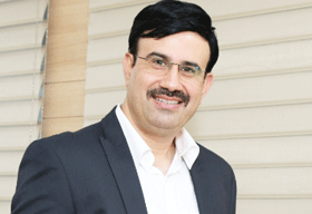Mr Deepak Kabu, CEO, Ziox Mobiles Mr Deepak Kabu, CEO, Ziox Mobiles